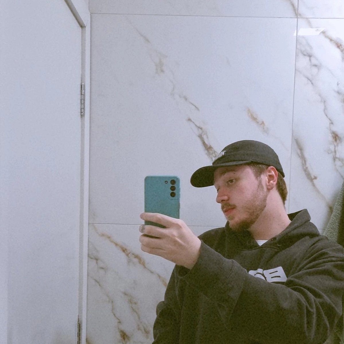 alvarexxx_ tweet media