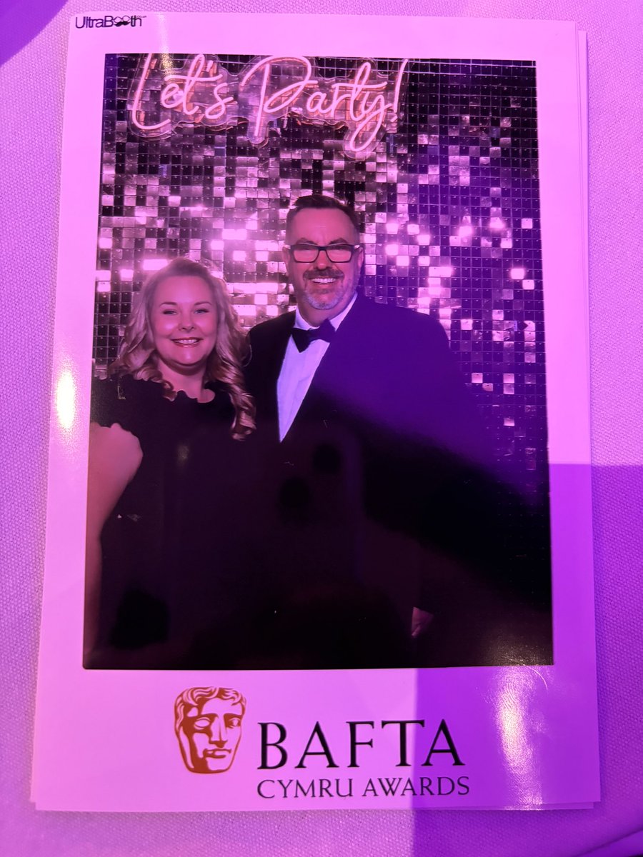 Dshillabeer's tweet photo. Just a Sunday night at the BAFTA cymru awards 🥂😍 https://t.co/YsjOdAwwc7