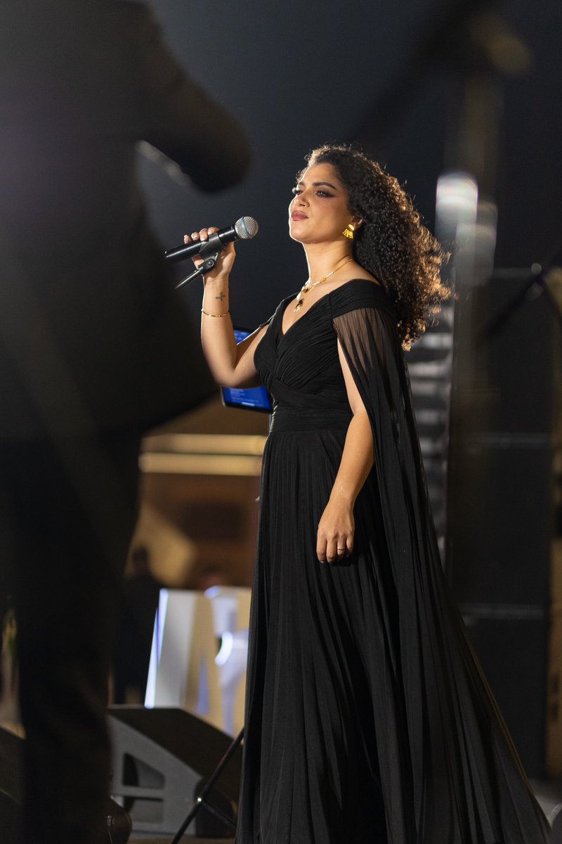 Lost in the beauty of the night 🖤
#NesmaMahgoub #نسمة_محجوب