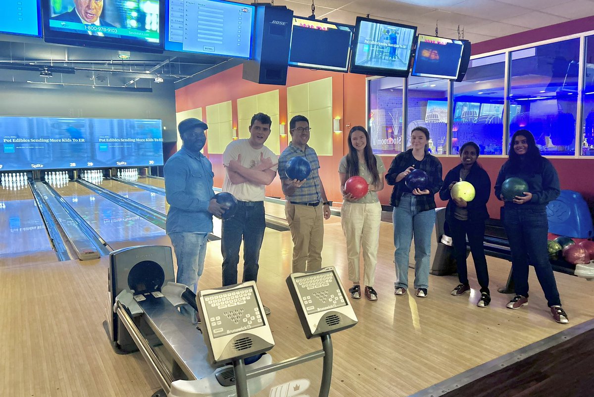 Discovering new talents in Martins’ lab members with a night of bowling! What a blast!  🎳 <a href="/ketehouli_t/">Toi Ketehouli</a> <a href="/jvelte2/">Jessica Velte</a>