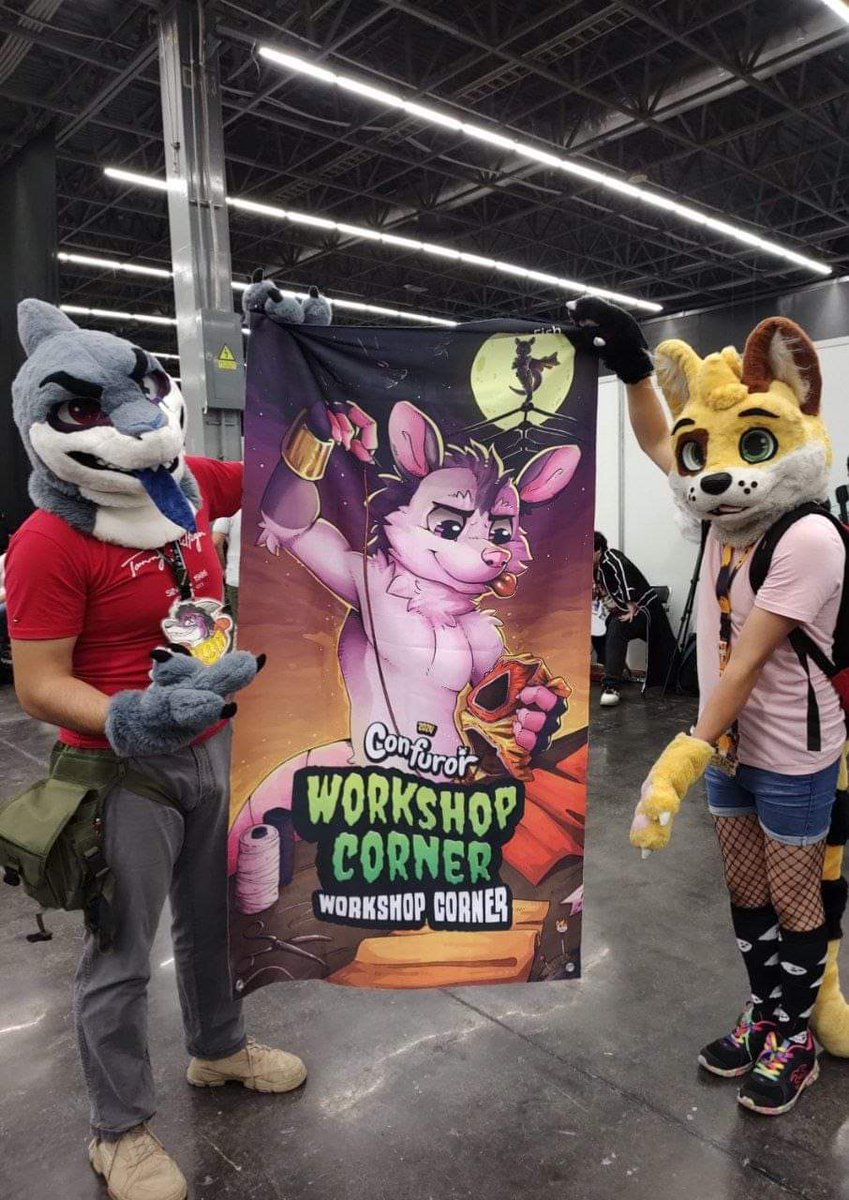 katx_fish's tweet photo. Y claro que fue un gusto y una emoción saber quien se lo había llevado!! Que agradezco completamente a  @ChicoEevee y @KittyKittenz  hehe que fue primera vez para ambos, el en participar en la subasta y yo de dar cositas para subastar!! https://t.co/BnZotgNsK0