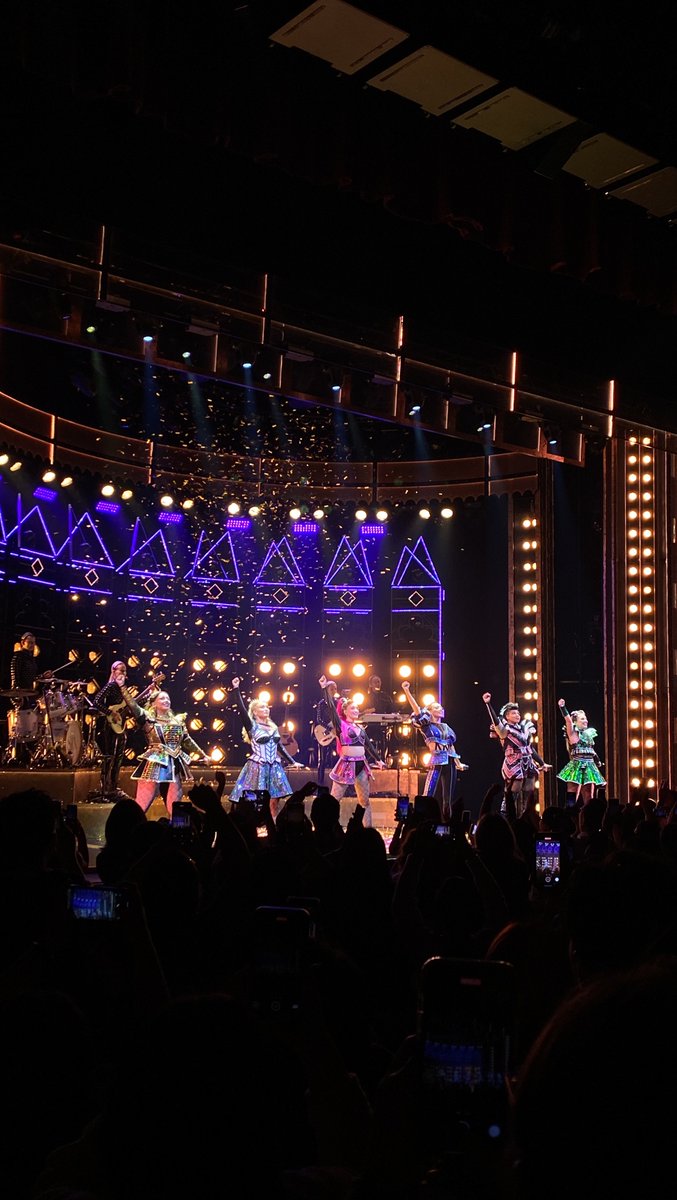 onlyjasfer's tweet photo. itβs the HISTO-REMIX! π€π #SixTheMusicalPH https://t.co/hQT6yqC2NP