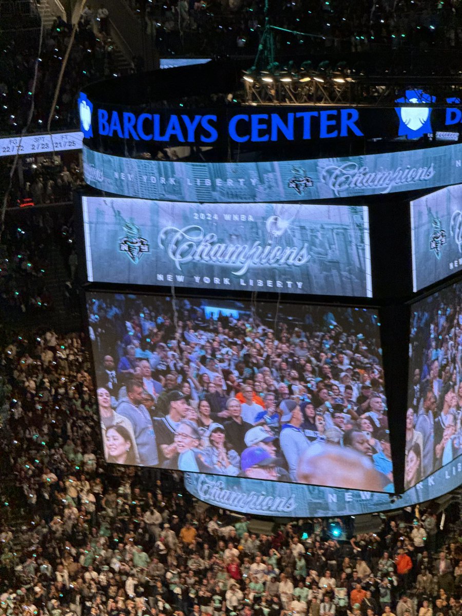 Such an amazing night watching <a href="/nyliberty/">New York Liberty</a> win the championship tonight #LIGHTITUPNYL