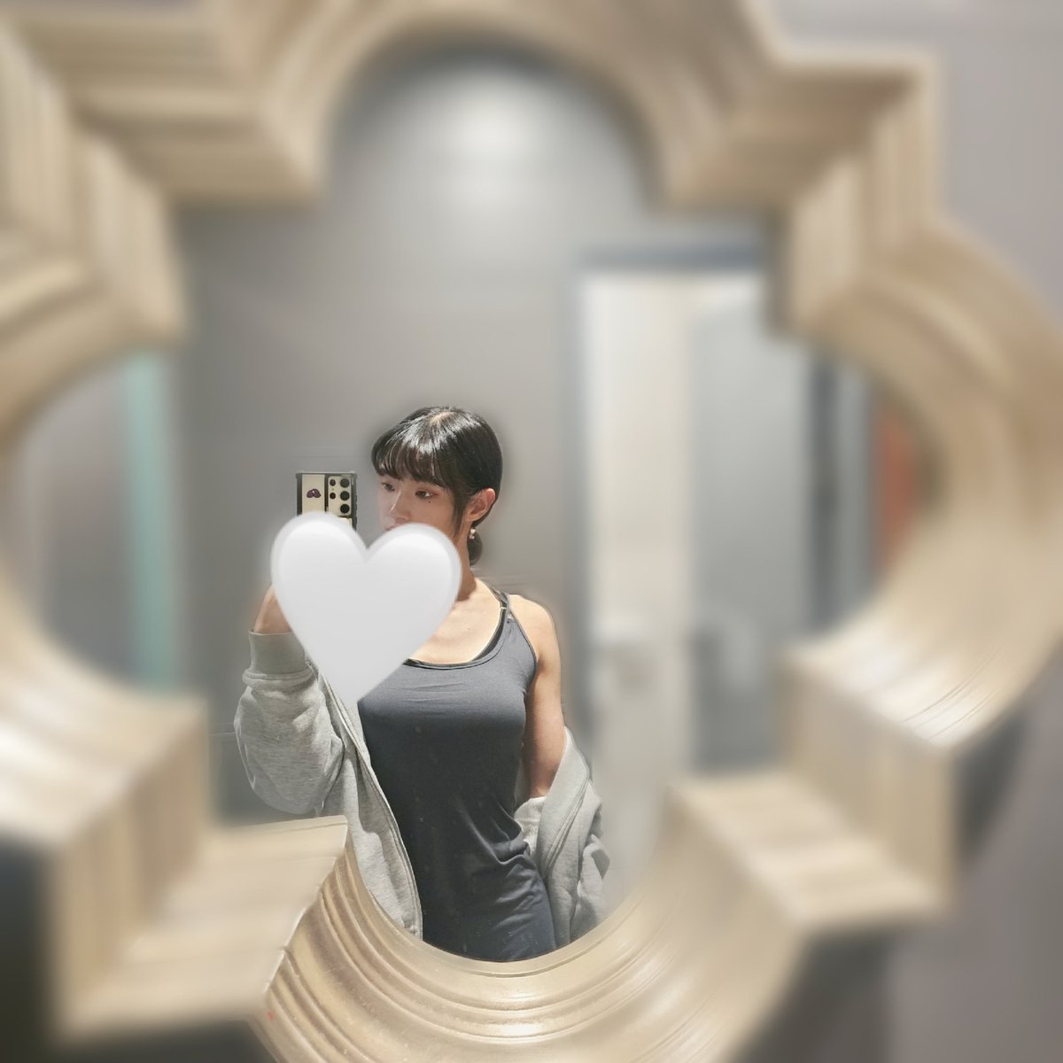 미시룩...🫣 이런 옷이 취향이셨군요...😶