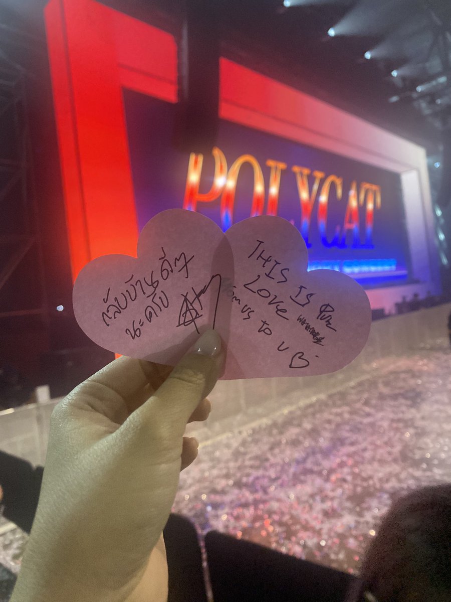 imyour_nnor's tweet photo. ไม่เสียใจที่รักพี่นะ รักpolycat เลยสักวัน จากเหนื่อยๆได้มาดูคอนในวันนั้นฮีลใจขึ้นมามากมากเลยย คุณหัวใจก็รักมากๆเหมือนกันนะคะ✨💖 #VIRTUALMEMORYCONCERT
#polycatconcert #polycatvirtualmemoryconcert https://t.co/4uxfQE2Nwi