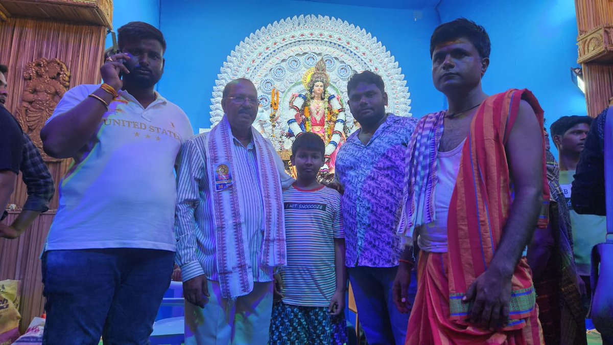 ajoy_kumar_rout's tweet photo. #କେନ୍ଦ୍ରାପଡ଼ା ର ବିଭିନ୍ନ ପୂଜା ମଣ୍ଡପରେ ପୂଜା ପାଉଥିବା ମା' ଗଜଲକ୍ଷ୍ମୀ ଙ୍କର ପୂଜା ଉର୍ତ୍ସବରେ ସଭିଙ୍କ ଗ୍ରହଣରେ ସାମିଲ ହେବା ସହିତ ସମସ୍ତଙ୍କର କାମନା କଲି l https://t.co/rGERTj8p62