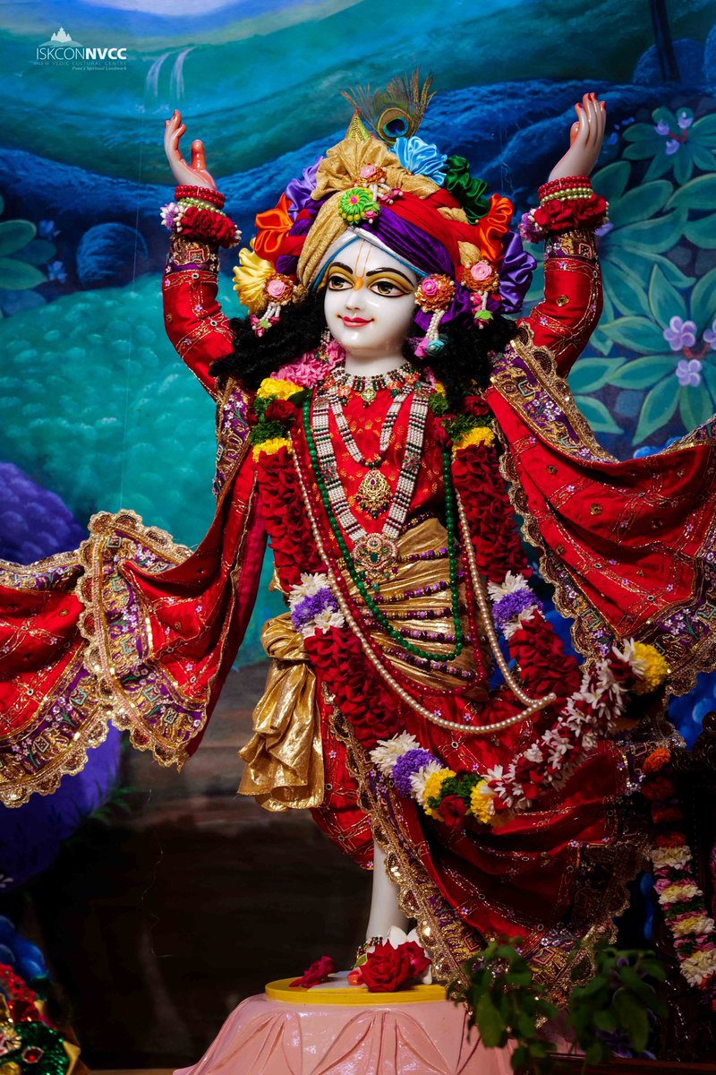 ISKCONPune's tweet photo. 🙏🏽Today's Darshan 📿 🗓21-10-2024🙏
🌷Sri Sri Gaur Nitai🌷
🚩@ISKCONNVCCPune🚩
.
.
#Kartik #OfferDiyaToKrishna #KartikMonth
#Kartik2024 #DamodarMaas #Kartikmonth
#Damodarmonth2024 #ISKCONNVCC #ISKCONPune #ISKCONNVCCPune #ISKCON #21stoctober #21stoctober2024 #Monday
#Harinaam https://t.co/ak4TIBoCX3