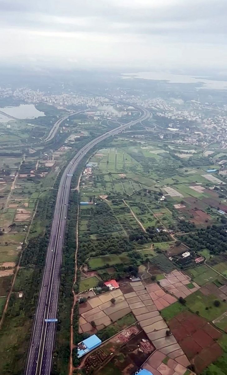 viswadrushyam's tweet photo. What's Your Thought after watching this?
#PublicOpinion
#ThoughtOfTheDay
#Infrastructure #EagleEyeView
#BuildingTheNation
#photographylovers
#PoliceCommemorationDay
#NDTVWorldSummit
#BenefitsOfMeditation
#Kashmir #TheRajaSaab
#T20WomensWorldCup https://t.co/QXKv7W1o2k
