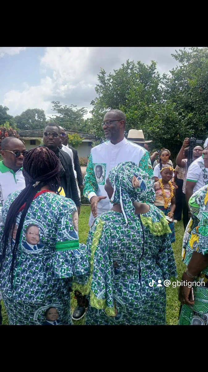 gbitignon's tweet photo. On signale un déplacement massif de la Team Thiam dans le grand ouest https://t.co/ITDn2cR8zZ ou la lame de fond face à la machine RHDP. Si l'espoir est perdu,il faut l'inviter disait Camus. Avec Thiam la nouvelle CI est en mouvement. https://t.co/wOx3jR2vzM