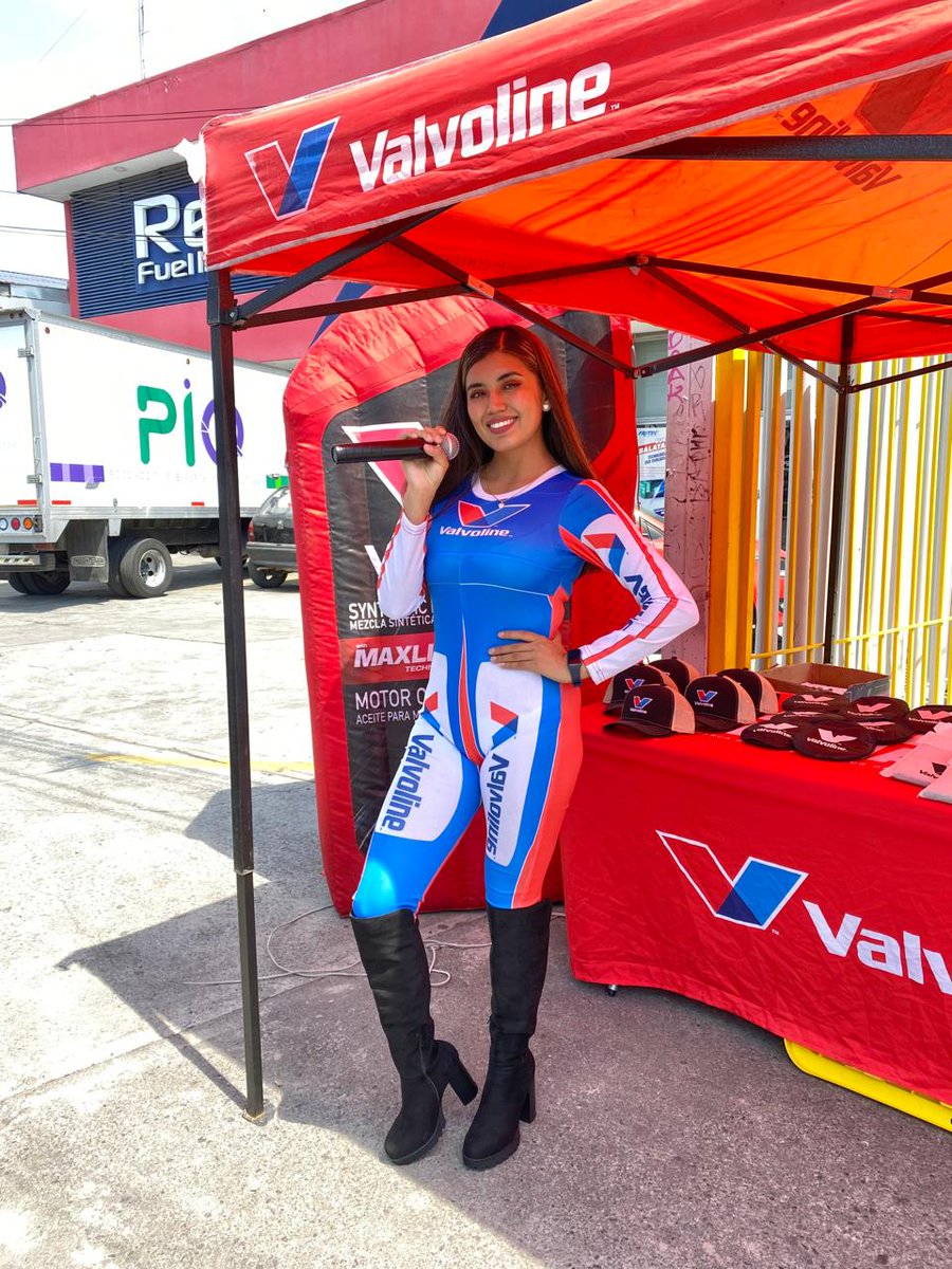 edecanesgalatea's tweet photo. https://t.co/1u8eTEldcH 
Galafans en días pasados con  Valvoline   Megamak  Lubricantes  en #pueblacity   y la #chicavalvoline  Viri ☺️  #activaciondemarca    #Valvoline #refaccionarias  #lubricantesdemotor #aceitedemotor 
  #edecanesmexico #EdecanesPuebla #edecanes  lo https://t.co/3H2Pr8YS2d