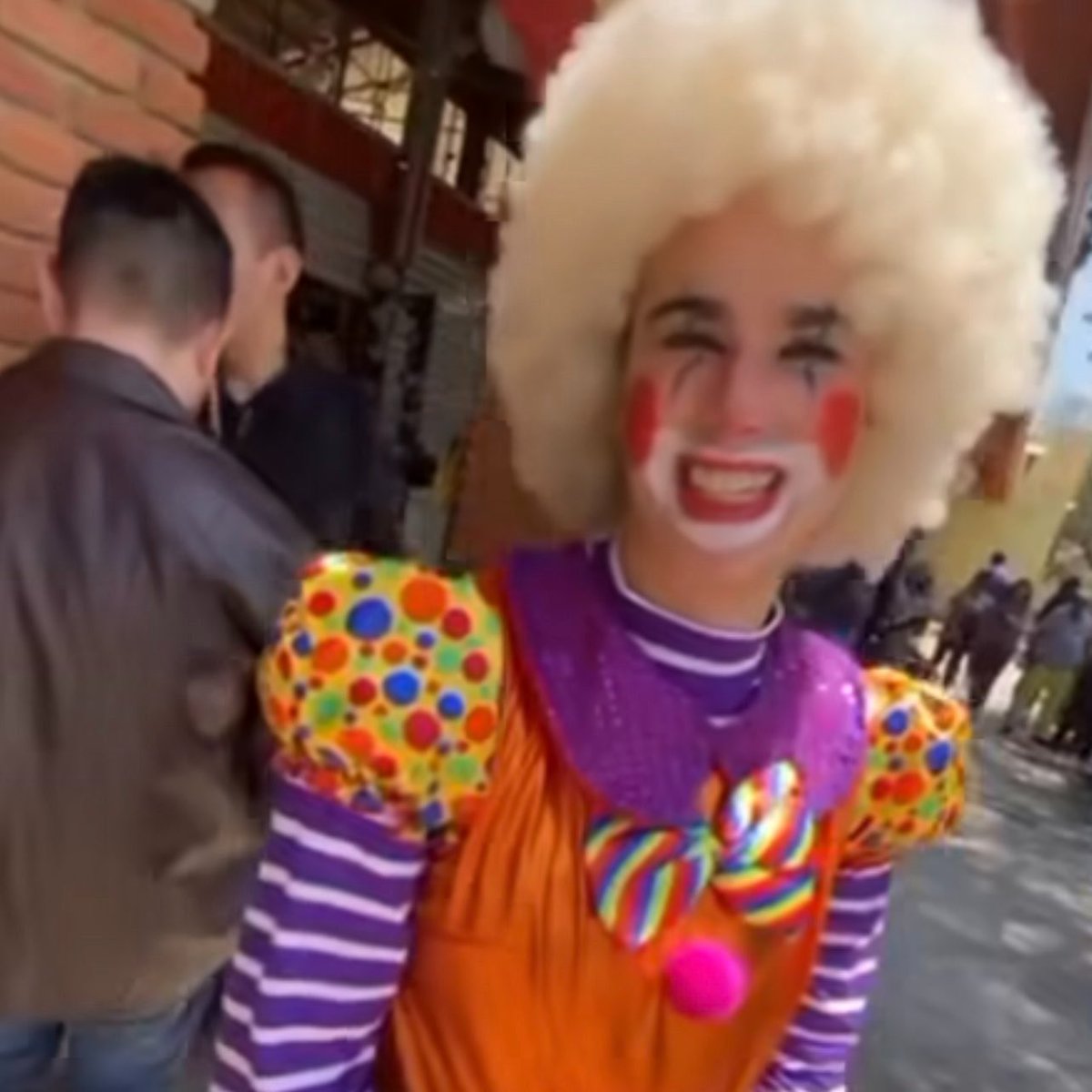 Y: Que te enamora?
Karime: Que me hagan reír!
Gala: 

#KarimePindter #GalaMontes #Garime