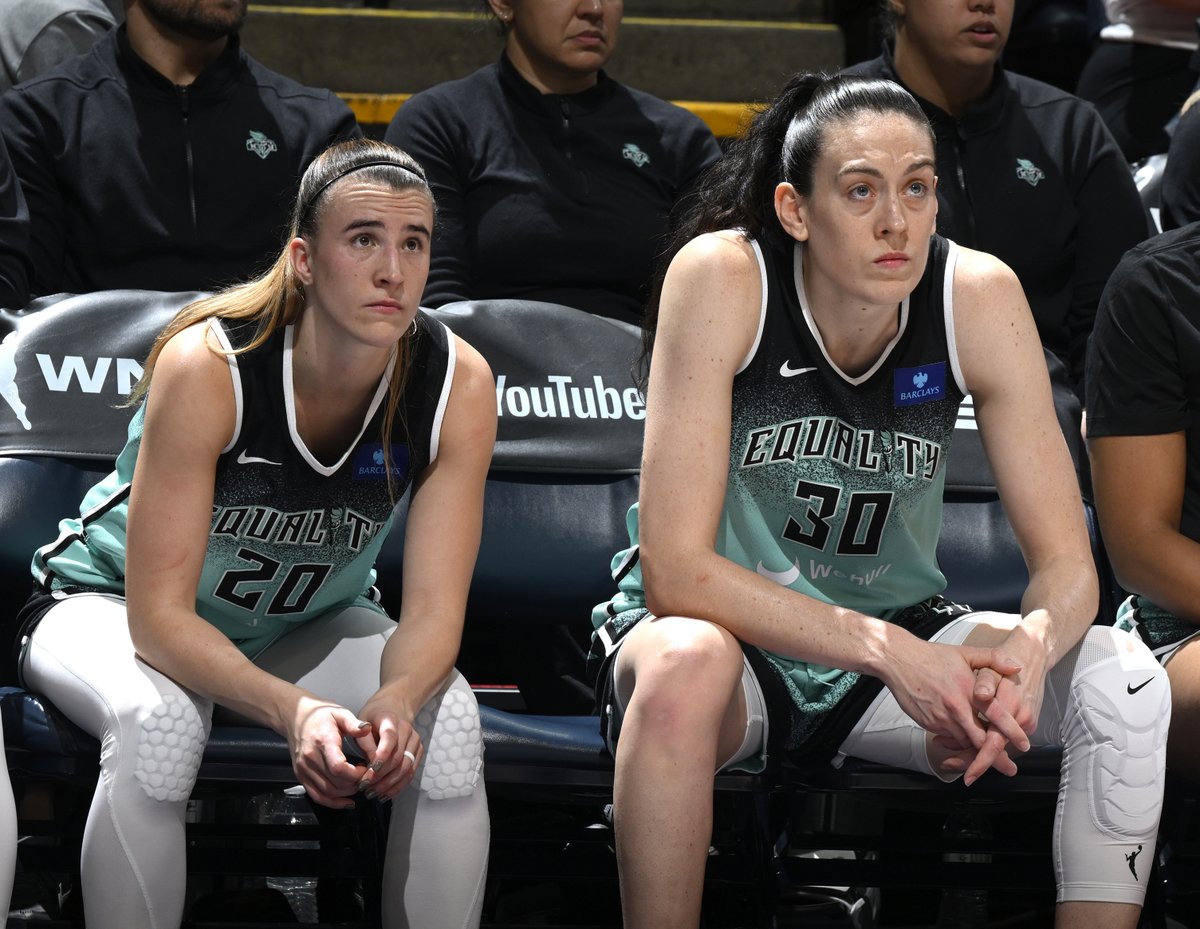 BleacherReport's tweet photo. Stewie &amp; Sabrina at the half in Game 5 😳

Stewart: 5 PTS, 2-9 FG
Sabrina: 0 PTS, 0-8 FG https://t.co/62ux5q0rgJ