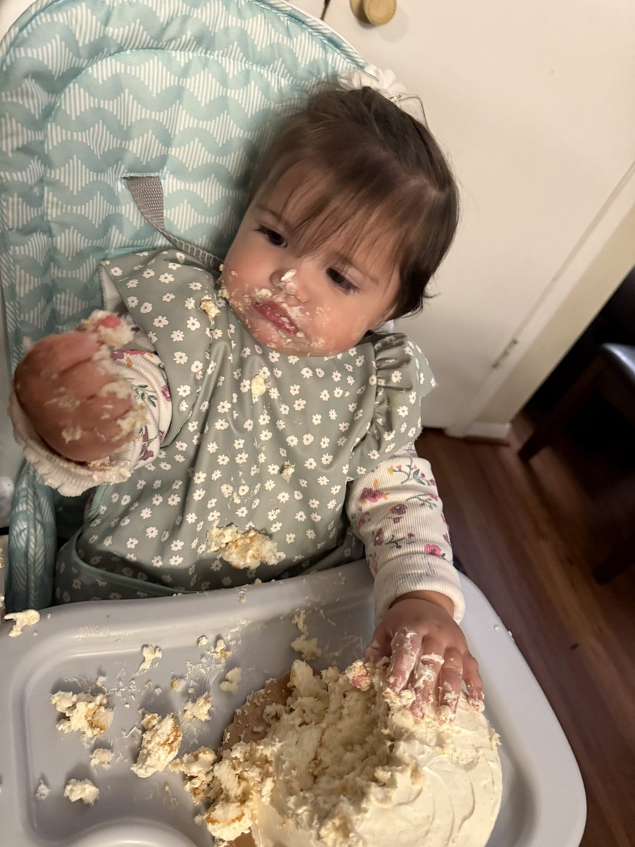 TeamUmar's tweet photo. Happy 1st birthday my sweet girl https://t.co/rXHtz6J75q