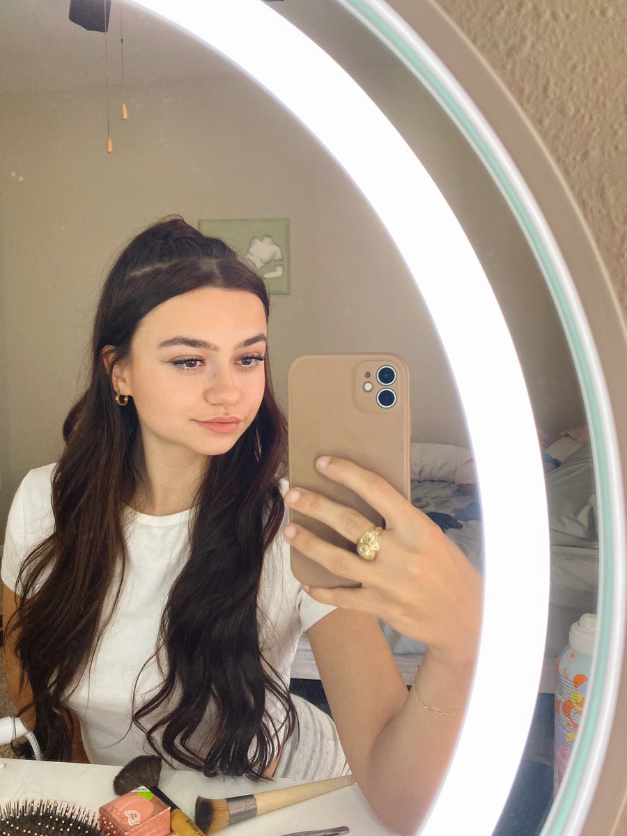 kyky (@kylie11curtis) on Twitter photo 