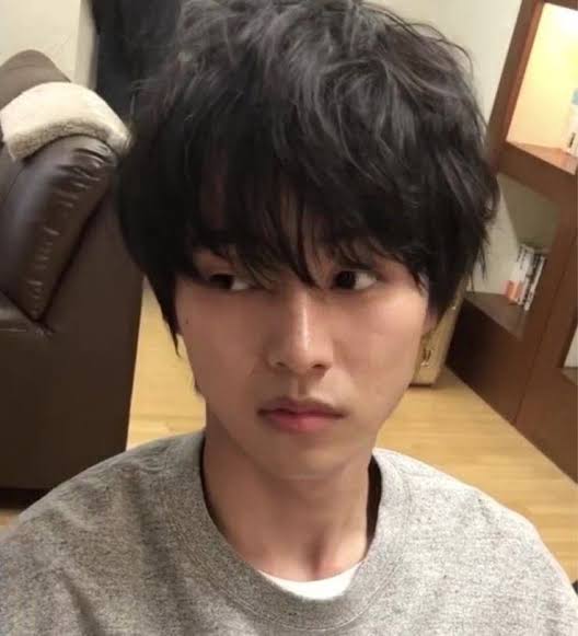 Pagi ges..
Sambil liatin tl yg sepi
