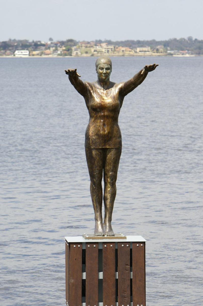 Fun fact #22: Eliza is a #Perth 'It Girl'. Celebrating the former Crawley Baths in the Swan River, Eliza is over 7 ft and is often dressed up to celebrate local events and cheer on students at exam time! Check her out on a stroll along Mounts Bay Road #ANS2024 <a href="/ans/">あんず</a>