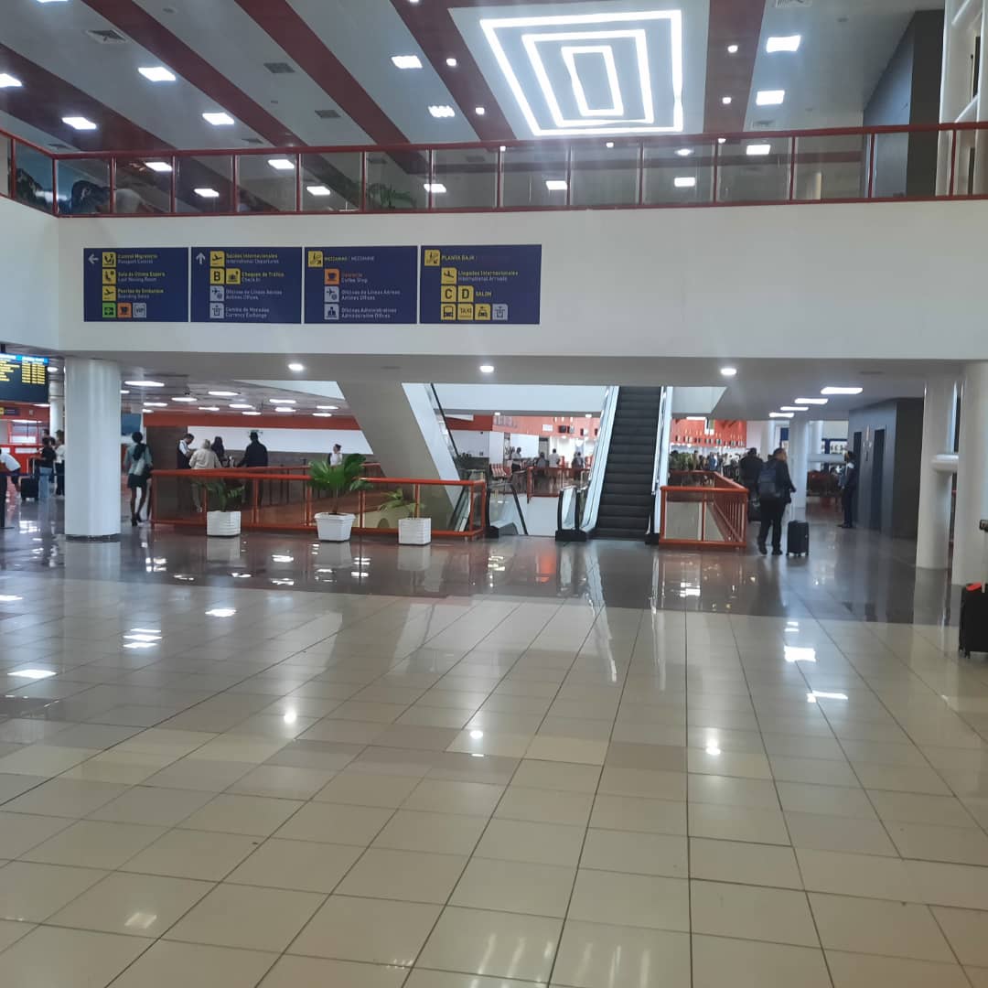 ✈️🇨🇺Se desarrollan de manera satisfactoria todas las operaciones programadas en los Aeropuertos Internacionales del país.

#UnidosXCuba💙🇨🇺
#AviaciónCubana ✈️🇨🇺