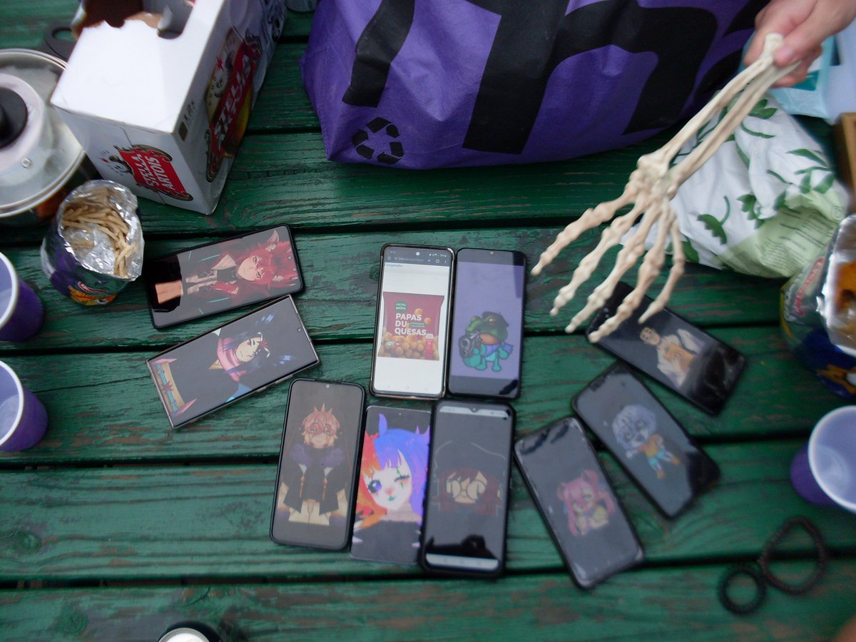 Ya me devuelvo a mi ciudad 

Fue un fin de semana hermoso y conocí gente muy hermosa y vi a mis panitas también !! 

Ojalá se repita los tqm mucho wn ❤️❤️❤️

A los demás no pude taggear buaaa