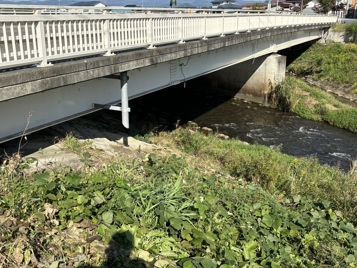 dronedatakk's tweet photo. 本日より5日間で14橋の点検開始。
#ドローンの仕事 #橋梁点検 https://t.co/HK85wGia6k