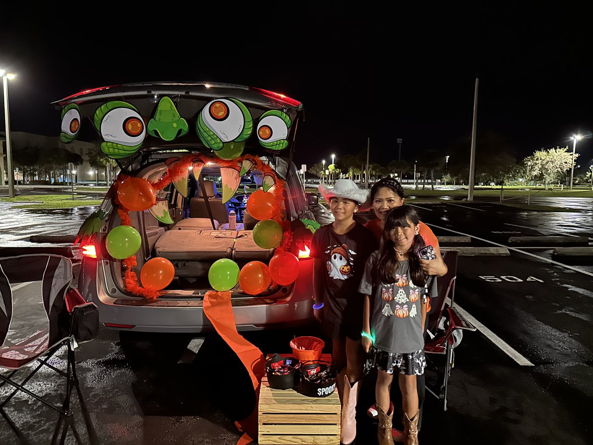 PRHSOrch_Choir's tweet photo. Thank you to all the parents who came out to make this our best Trunk-or-Treat ever!!

We couldn't have done this without your support!! Also a huge congratulations to the Kurth Family for being our trunk decoration winners this year!! Thank you again all!!! https://t.co/FHpgTQBmWv