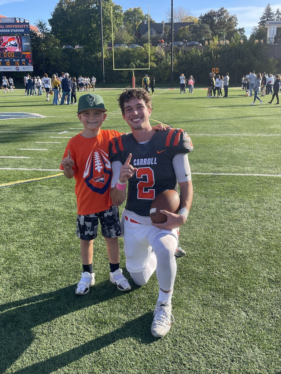 Pio fans for life <a href="/piofootball/">Carroll U Football</a> <a href="/CoachBuddah/">Mike Budziszewski</a> #family