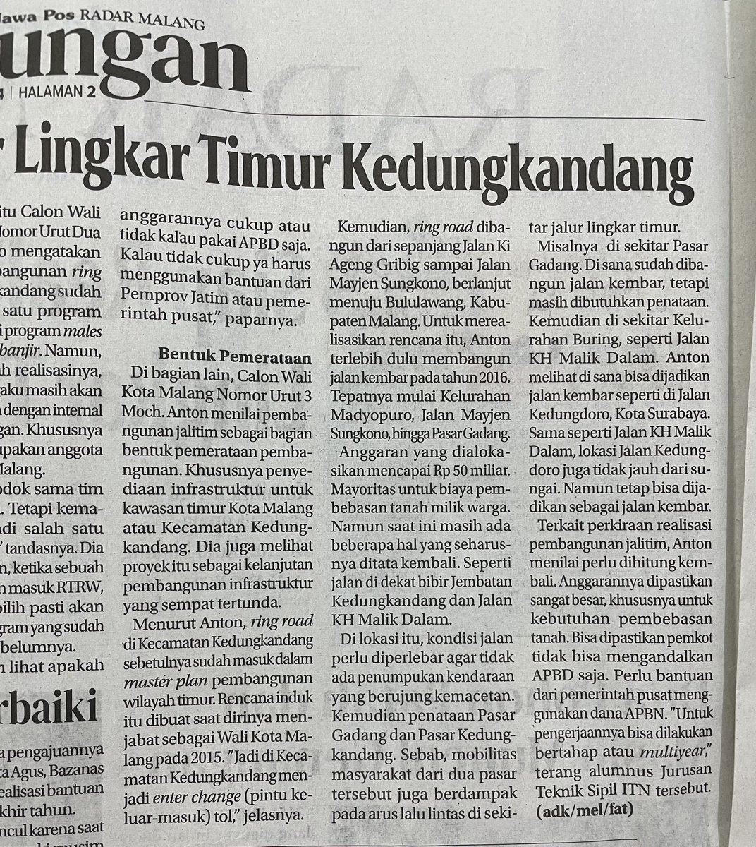 yusufgunawan's tweet photo. Permasalahan yang sudah bbrp tahun lalu tapi belum direalisasikan oleh Pemkot kenapa? Malah buru2 menjadikan Ibukota di mana Ibukotanya pada semrawut juga karena fasum spt kantong parkir gak ada & membuat kebijakan 1 arah dg alasan mengurai kemacetan tapi alhasil sekarang spt apa kenyataan di lapangan?

Berburu investasi boleh tapi harus ada sarana & prasarana penunjang yg harus disediakan. Penegakan aturan juga harus ada & konsisten. Begitu pula akan perawatan2nya. 

Mau bangun jalitim lah yg akses Jl. Danay Jonge aja belum kelar sampai saat ini seingat saya:
https://t.co/Fy4tpcTLjt

https://t.co/btSXnMd5vb

https://t.co/MksbqVDBez

https://t.co/Y3BZfy955w

Penerapan sistem transum yang memadai & terintegrasi itu perlu untuk mengatasi kemacetan. Pembangunan/tata ruang kota itu jg sangat penting. Pengalihan arus lalin hanyalah solusi jangka pendek. 

Akses dr tol ke dalam kota itu saja duluanya pemda sudah tahu tapi antisipasinya sangat lamban menurut saya. Semoga saja pemimpin yang baru nantinya beserta jajarannya dan staf ahlinya benar2 bisa memperhatikan & menjalankan tugasnya untuk kepentingan umum. Ingat akan sumpah jabatanmu! 🙏

#MalangTambahRuwet 
#MalangTambahMacet