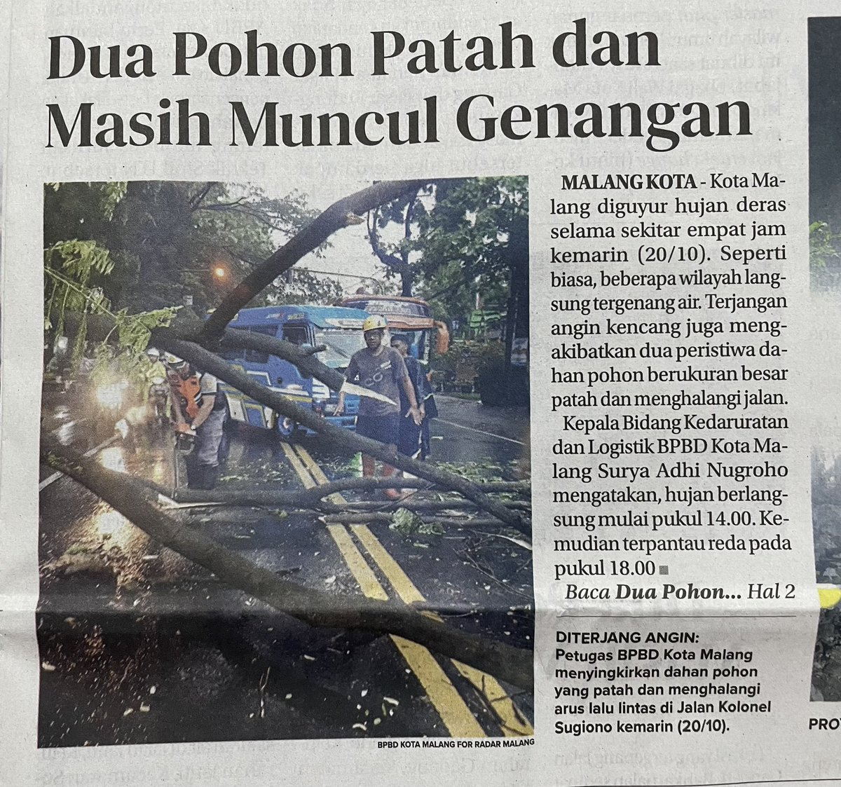 yusufgunawan's tweet photo. Permasalahan klasik yang masih belum bisa tertangani: genangan air tinggi ataupun banjir

Semoga saja bisa segera tertangani. Peran serta semua elemen termasuk masyarakat untuk tertib juga penting sekali! https://t.co/vpif1rwaDU
