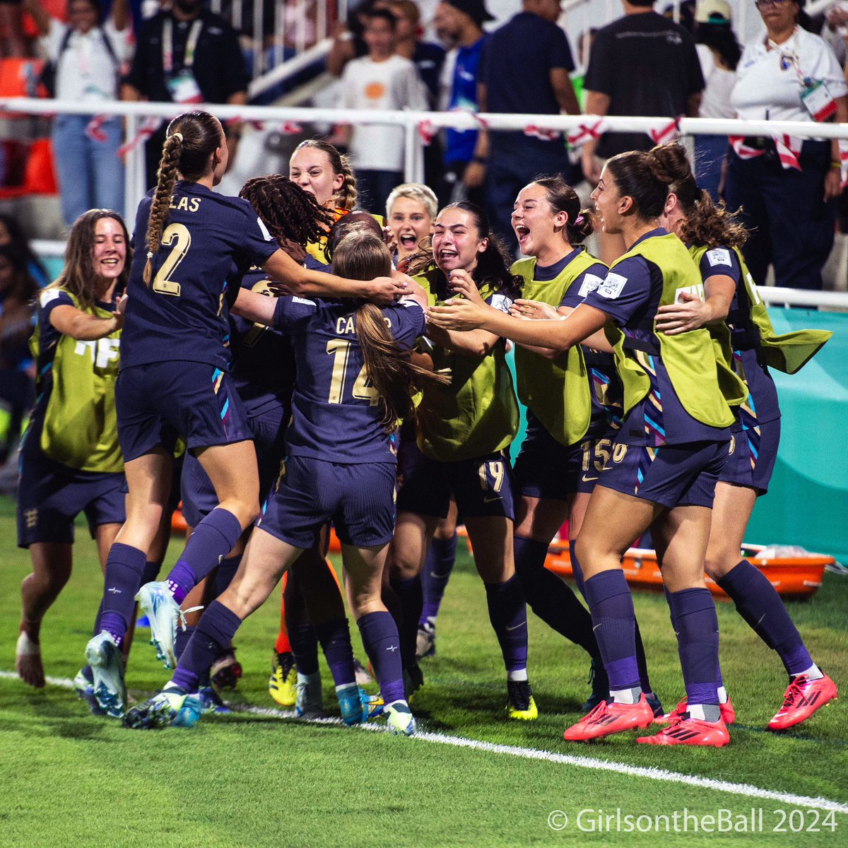 Girls on the Ball tweet media