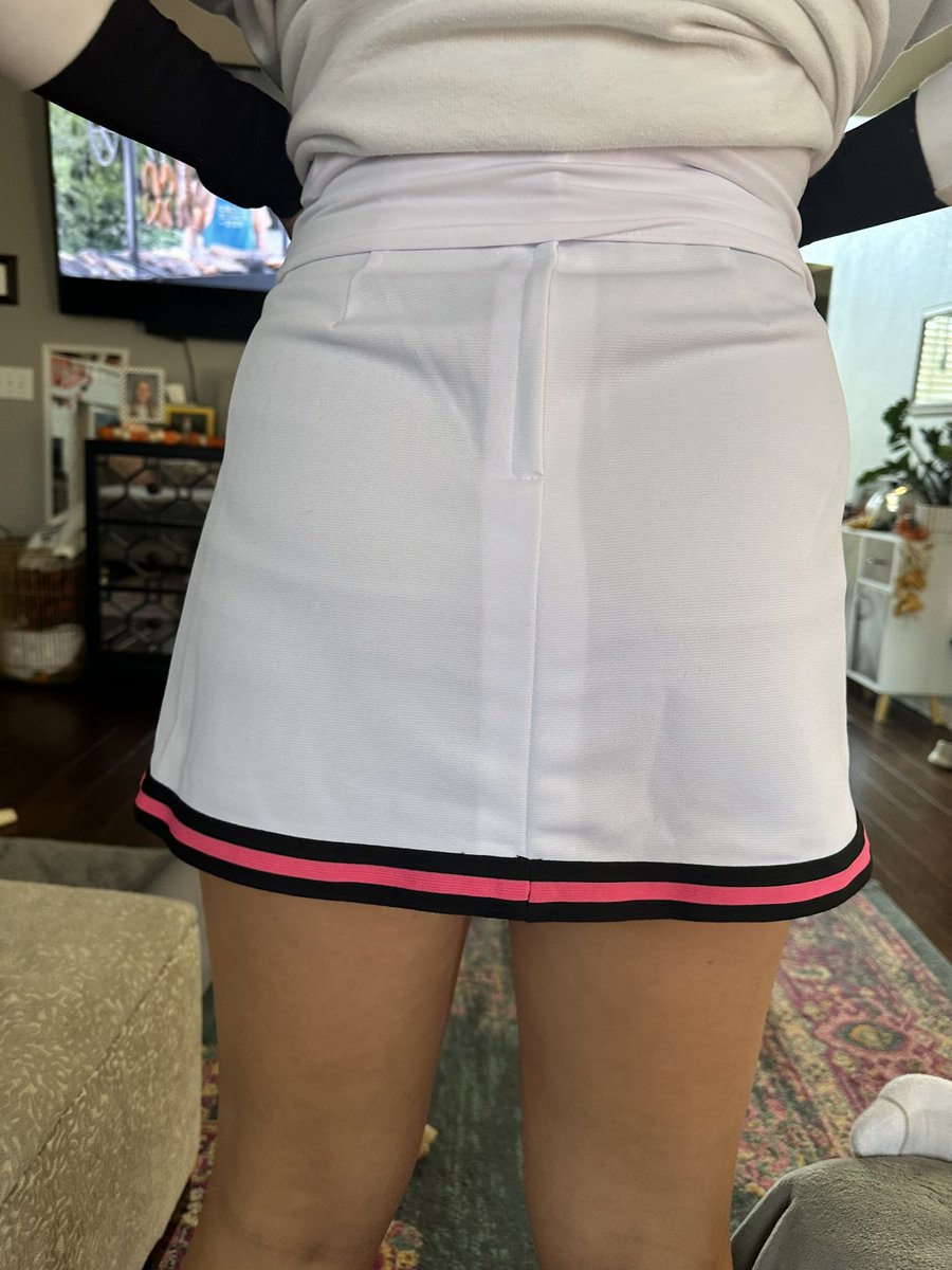 sorleypit's tweet photo. Don’t buy cheer uniforms from TeamLeader! These are the cheapest made cheer uniforms I’ve ever seen and they are see through too! The shell top fabric doesn’t even match the skirt 🤦🏼‍♀️ #teamLeaderinc #teamleader https://t.co/xm0e0q2XDV