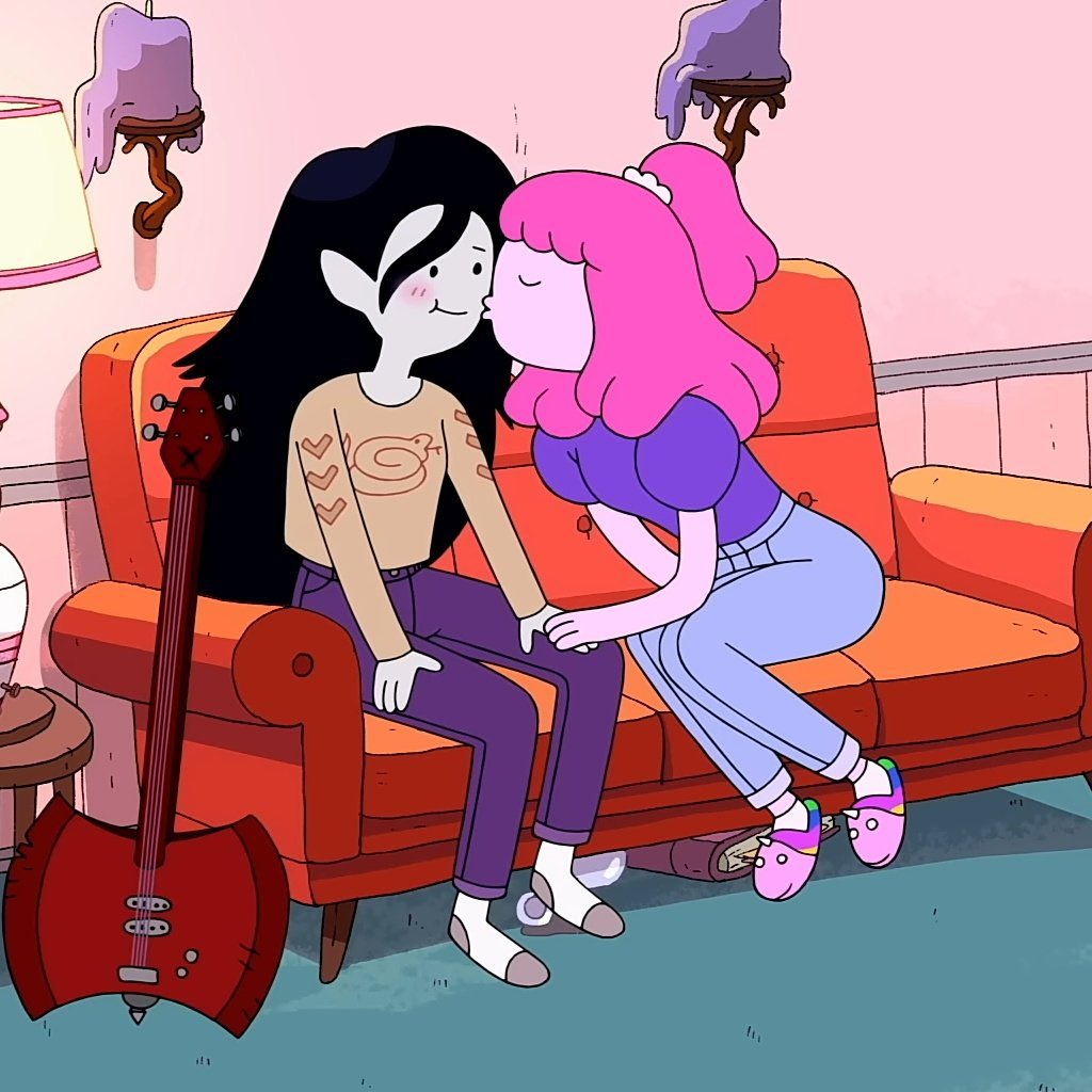 dailybubbline's tweet photo. actually nvm shes 1018 and shes 847 its a bit weird https://t.co/TwoZJPJzof