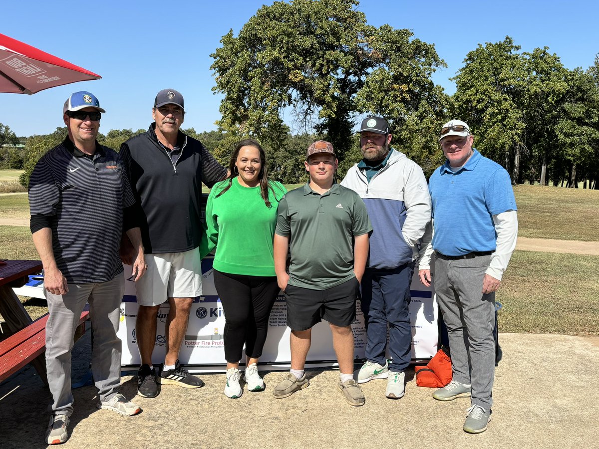 aidengreen2010's tweet image. Spent part of fall break representing Jones Kiwanis in the annual EOC Foundation tournament. 🤘🏻