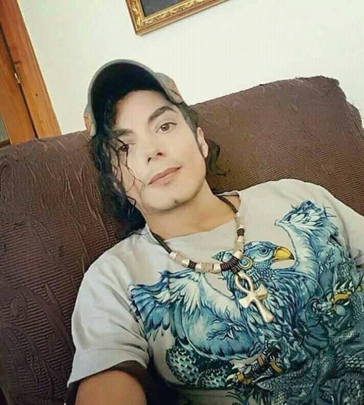“Before you judge me, try hard to love me.”
gm gang