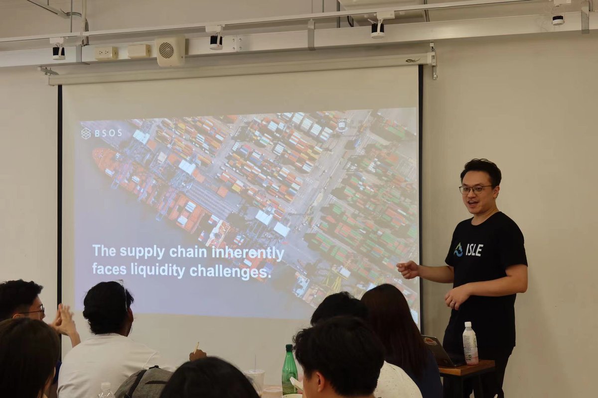 tsuziai's tweet photo. This past weekend, it was an honor to represent @BSOSTech alongside @isle_finance and @TypusFinance @Pentameal (a prominent project on #Sui) in an engaging discussion with Associate Professor Kwan Nok Chan @kwa_chan , social innovator Linda Chan @lindacshum , and 12 students from @HKUniversity with the topic Entrepreneurship in Web3.0: Policy, Regulation, and Practice.

We explored the evolution from Web2 Fintech financial services to bringing Web3 liquidity into the real world, addressing challenges traditional finance can't overcome. This includes the shift from manual processes to smart contracts, fiat currency to stablecoins, and the emergence of global payment networks. 

Decentralized societies are truly disruptive to industries. With active participation in compliance, industry, and student education, blockchain and AI will become essential infrastructure.