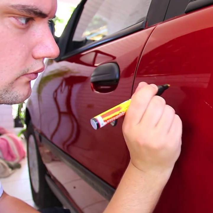 UnicunShop's tweet photo. Oops! 🚗 Did a rogue shopping cart leave its mark? 😩 Our AutoPro Car Scratch Eraser makes those pesky scratches disappear in seconds! ✨ Get that showroom shine back: https://t.co/NC4uMGiV8x 💨 #cars #scratchremover #DIY https://t.co/bkldvFENRr