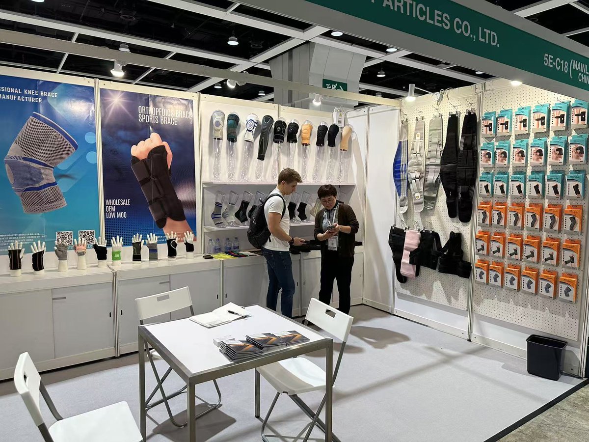 cqssport's tweet photo. The 2nd day 👉 MagaSHOW HONGKONG,Welcome to our booth 5E-C18. Orthopedics Product &amp; Sports Brace 👏 https://t.co/t2ZB1RbVNW