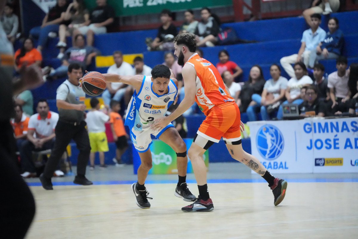 SantaTeclaBKB's tweet photo. Final del encuentro.🏀

Santa Tecla 94-106 Cojute B.C.

¡VAMOS TECLA!🔵⚪️ https://t.co/Q3RsSAJ6ha