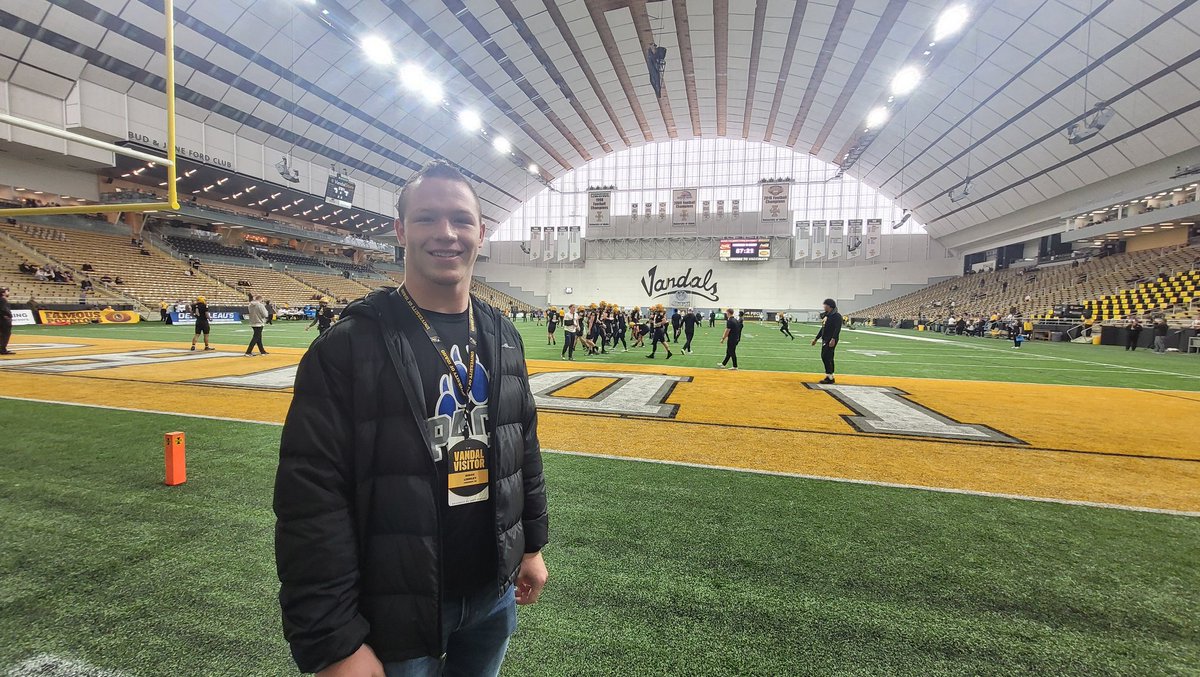 Ridge Lindley (@ridgelindley) on Twitter photo I had a great time visiting the University of Idaho and meeting the coaching staff. The campus was beautiful and seeing the team in action was a great experience. Thank you so much for the invite.
<a href="/CoachBobbyJay/">Bobby Jay</a> <a href="/LoniFangupo/">Coach Hebron (Loni) Fangupo</a> <a href="/VandalFootball/">Idaho Football</a> <a href="/fremont_pack/">nate tuatagaloa</a> <a href="/BenMoa4/">Ben Moa</a> <a href="/SalevalasiF/">Salevalasi Fonotisatele</a> I had a great time visiting the University of Idaho and meeting the coaching staff. The campus was beautiful and seeing the team in action was a great experience. Thank you so much for the invite.
<a href="/CoachBobbyJay/">Bobby Jay</a> <a href="/LoniFangupo/">Coach Hebron (Loni) Fangupo</a> <a href="/VandalFootball/">Idaho Football</a> <a href="/fremont_pack/">nate tuatagaloa</a> <a href="/BenMoa4/">Ben Moa</a> <a href="/SalevalasiF/">Salevalasi Fonotisatele</a>