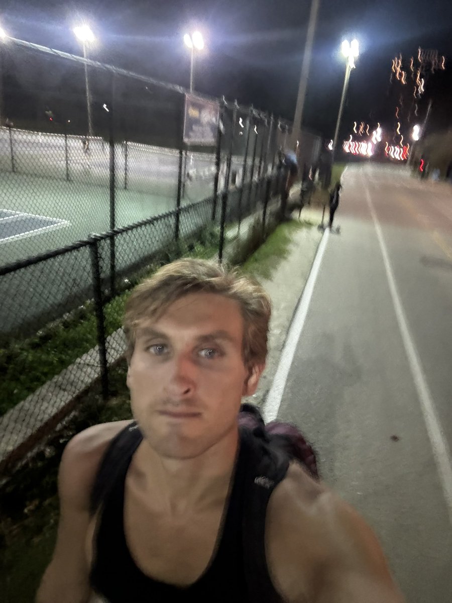 runquasimodo's tweet image. 25lb ruck w/dip complete #DuesPaid #NoWater