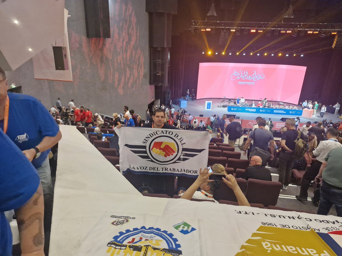 fcabsnt's tweet photo. 🇨🇱 Eric Campos, miembro del sindicato del Metro de #Santiago logra la Presidencia Mundial sección Transporte Urbano de #ITF Internacional. Nuestras felicitaciones a nuestro colega y el mayor de los éxitos a la cabeza del transporte mundial. #ITFCongress2024 #Antofagasta https://t.co/25N5bdICTx