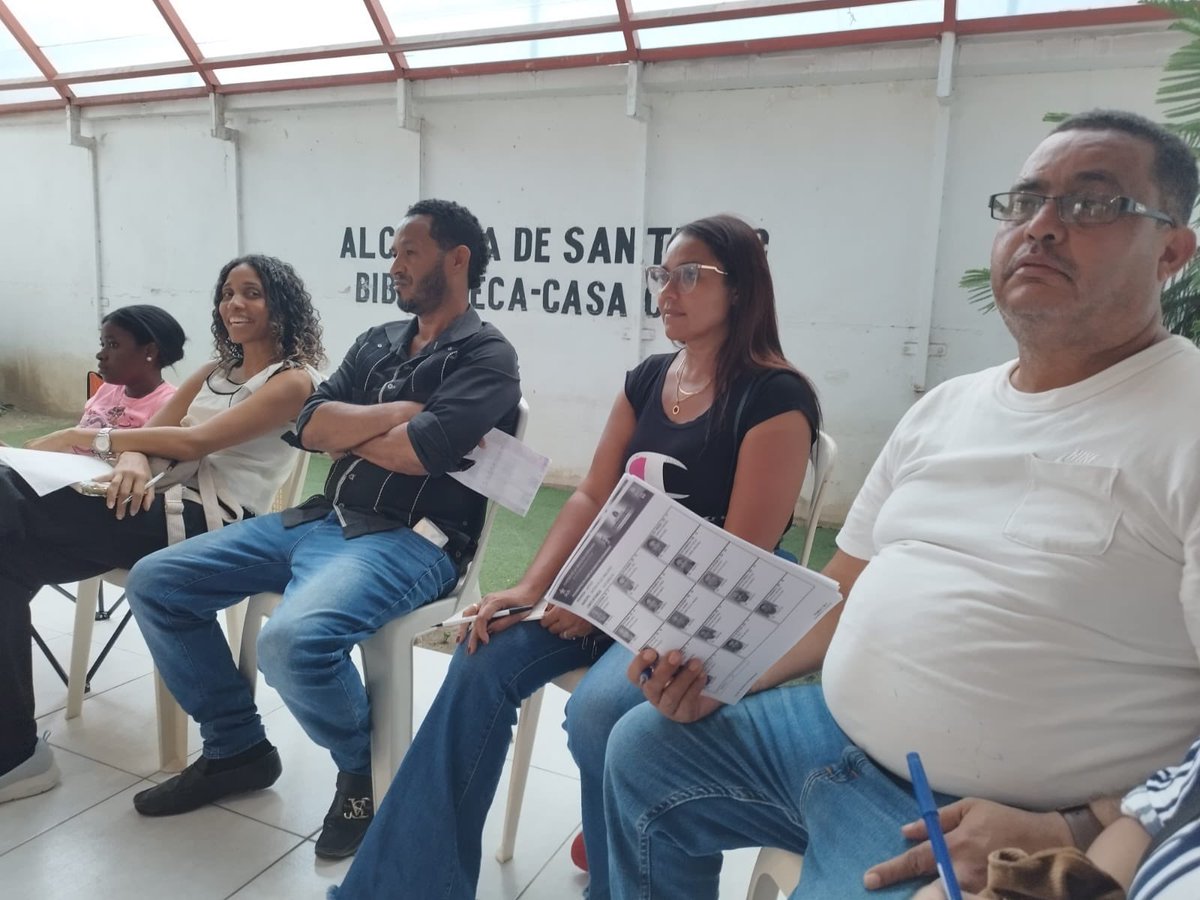 Asiaraf's tweet photo. Hoy me siento contento de ver la gran participación de los compañeros y compañeras del @pldenlinea de la #circ3 De Santiago en la elección de los nuevos miembros del #CC. Hoy puedo decir misión cumplida por trabajo realizado. (1/2) https://t.co/adBBcociq8