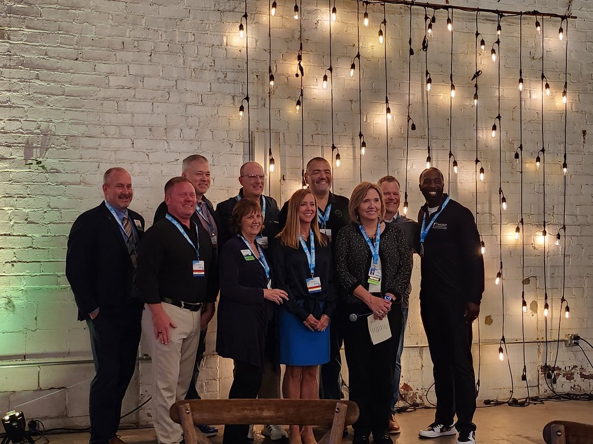 Janice Schwarze (@jschwarzeteach) on Twitter photo Congrats and thank you to all the <a href="/ilprincipals/">Illinois Principals Association</a> past presidents and current president Cris Edwards. Your leadership matters! Congrats and thank you to all the <a href="/ilprincipals/">Illinois Principals Association</a> past presidents and current president Cris Edwards. Your leadership matters!