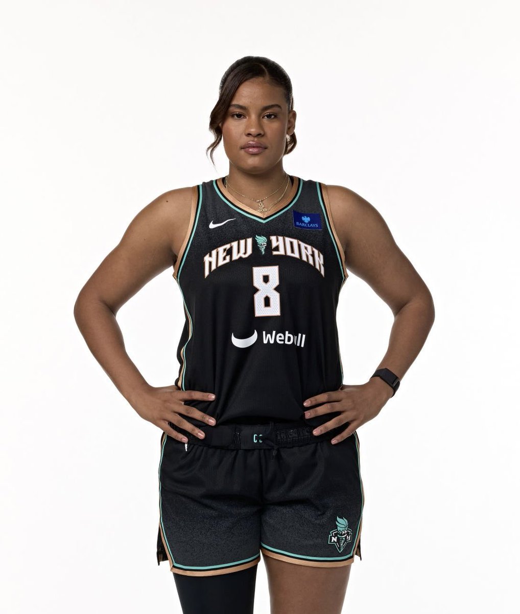 I talk hoops 🏀 tweet media