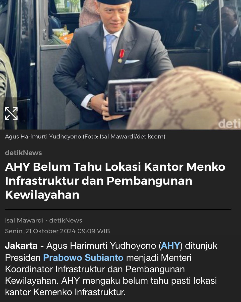 tole_malaka's tweet photo. Mas @AgusYudhoyono aja belum punya kantor sebagai menko. Bagaimana yg lain bapak/ ibu menteri baru. #KabinetMerahPutih #prabowo #PresidenPrabowo https://t.co/ZkvJOBDm2q