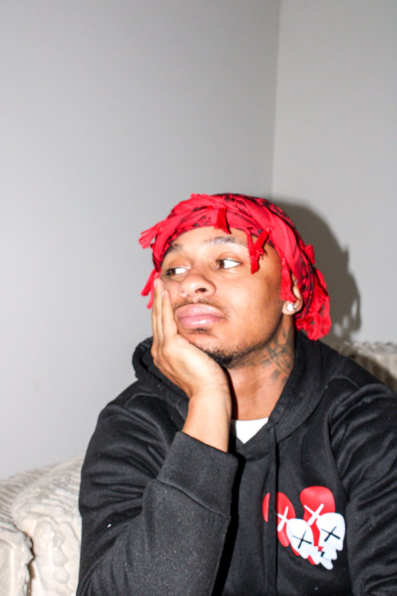 thatsbraxton_'s tweet photo. You like me or no🙇🏽‍♂️ https://t.co/e9f3NA74sZ