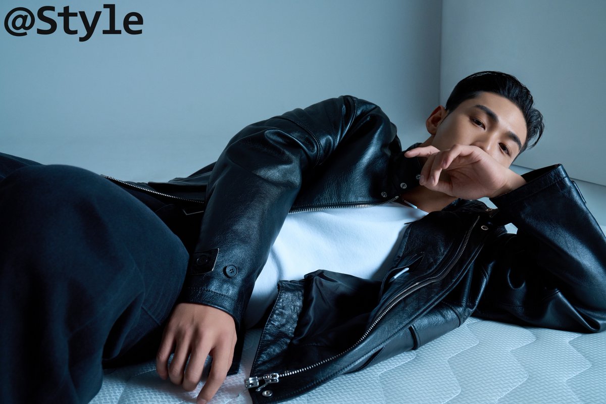 star1magazine's tweet image. 🗣️ 백호가 케이팝 계의 하버드다‼️
👥 하버드: 아닙니다. 저희가 대학계의 백호입니다

앳스타일과 백호의 특급 콜라보,,,🩵 아직도 모르는 도노 있나요?

싸.우.자.싸.워.보.자.강.동.호!👻

#앳스타일11월 #앳스타일화보 #백호 #BAEKHO #워터밤 #waterbomb #atstar1 #화보 #atstyle