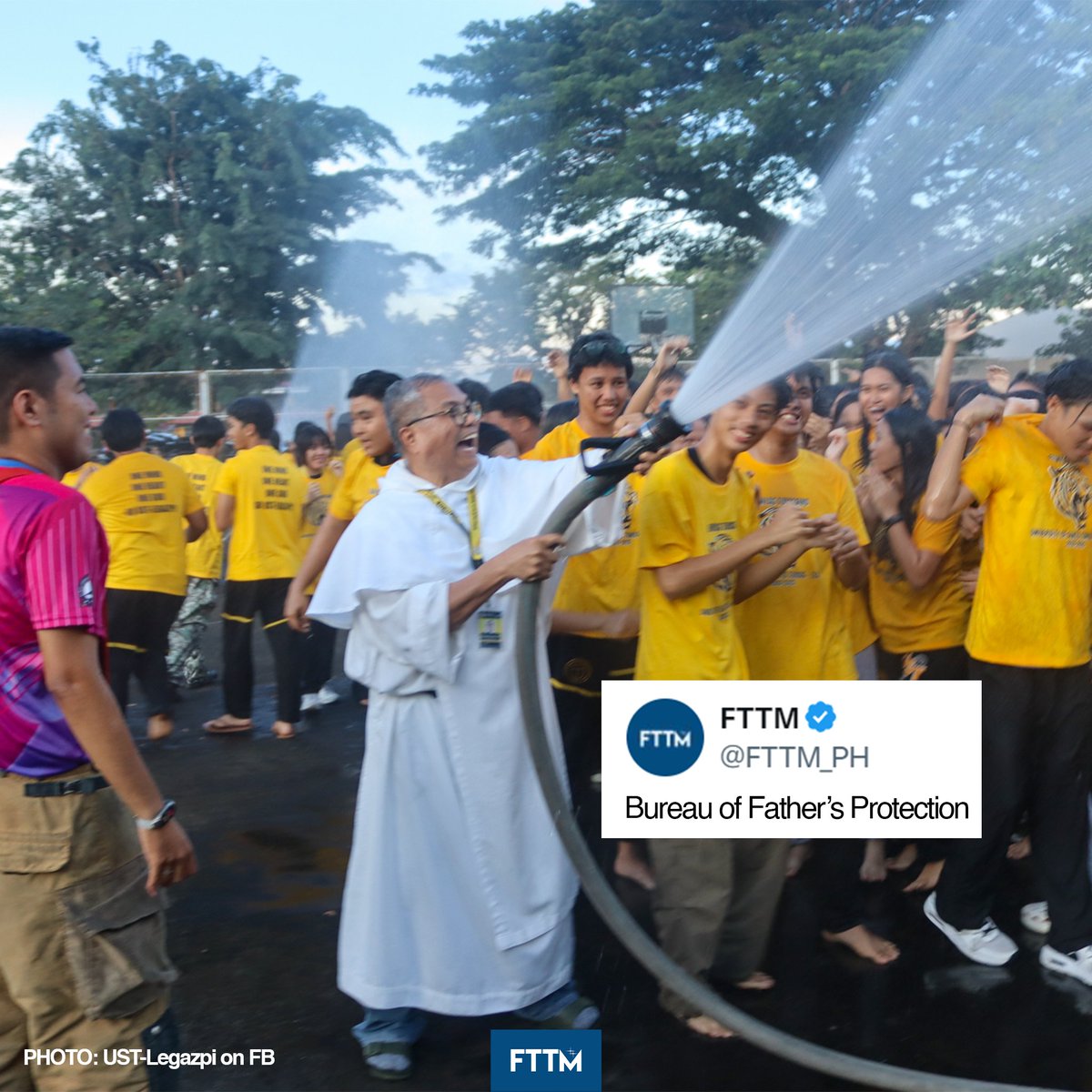 fttm_ph's tweet photo. bumbero ng dyos 🚒 https://t.co/xKALpA7PrK
