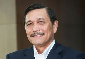 TheCurut007's tweet photo. Yakin ....bapak ini bekerja untuk  rakyat ? 😁 https://t.co/yaTDzLekpy