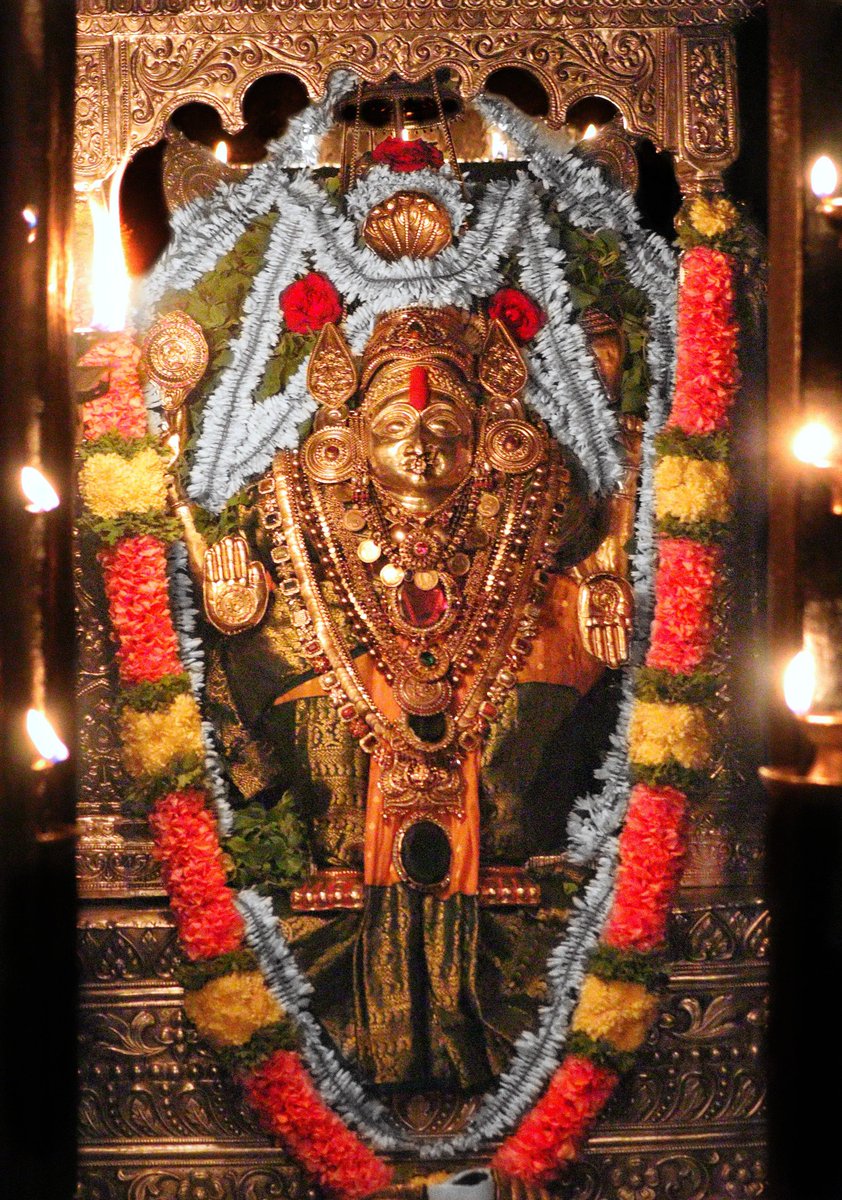 KateelShri's tweet photo. ಕಟೀಲು ಶ್ರೀದುರ್ಗಾಪರಮೇಶ್ವರಿ ಅಮ್ಮನವರ ಇವತ್ತಿನ  ಅಲಂಕಾರ 21-10-2024 https://t.co/OiMERDgLks