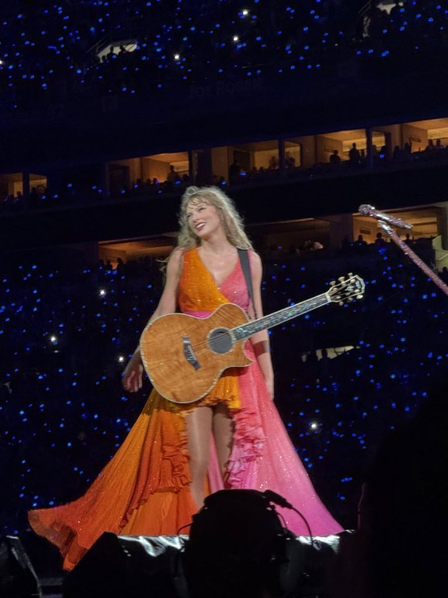 GORGEOUS #MiamiTSTheErasTour