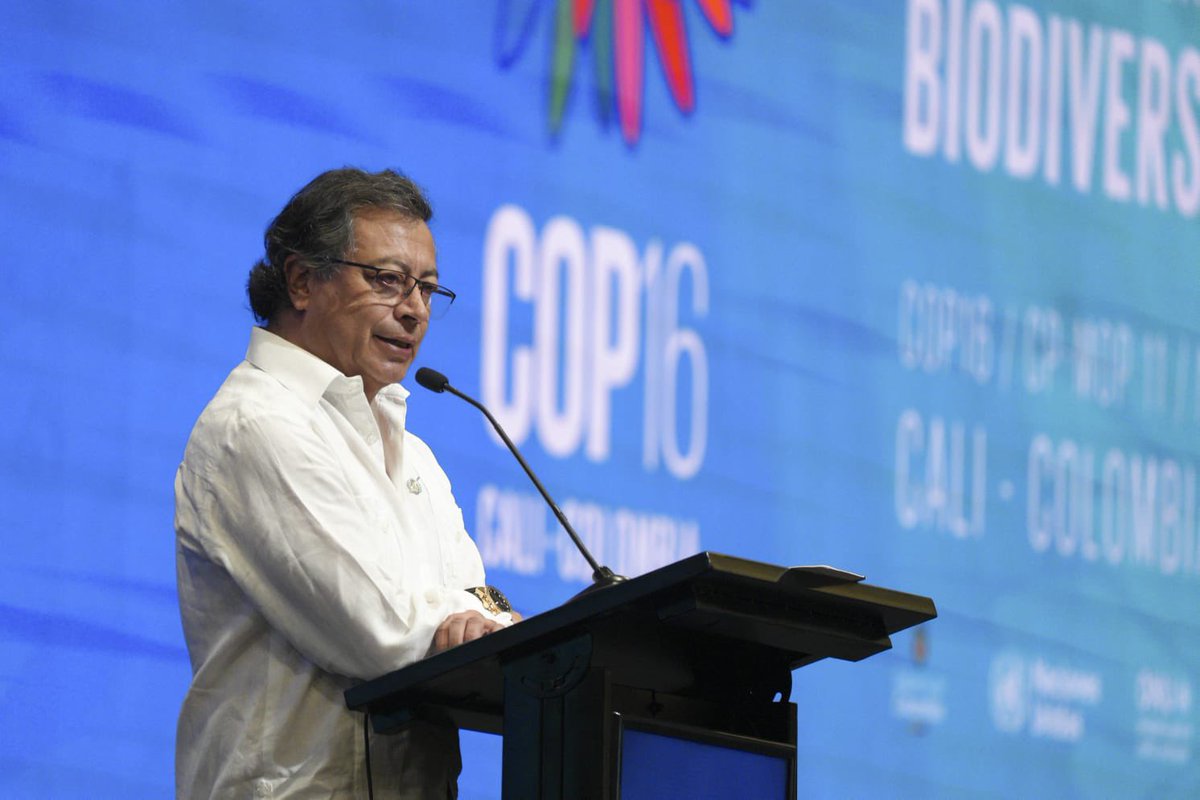 🍃 Comienza #COP16Colombia en Cali. A la apertura asistieron 197 delegaciones diplomáticas de diferentes países. En el evento, el Presidente <a href="/petrogustavo/">Gustavo Petro</a> destacó que los países ricos deben reducir la deuda de las naciones del tercer mundo, advirtiendo que, “la vida planetaria no